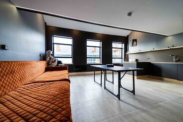 The Luxury Penthouse By Sasco Apartments