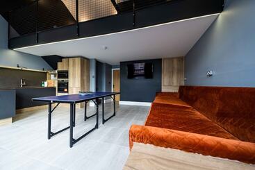 The Luxury Penthouse By Sasco Apartments