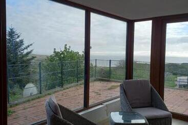 Two Bed Bungalow With Sunroom And Stunning Views