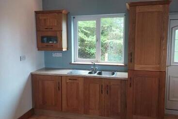 Two Bed Bungalow With Sunroom And Stunning Views