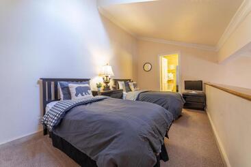 #531 Close To Canyon Lodge With Pool & Spa