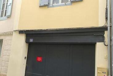 Agréable Maison Au Centre Historique De Foix Avec Garage