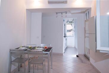 Appartamento A Santa Margherita Con Terrazzo
