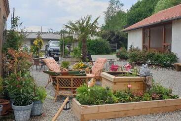 تختخواب و صبحانه Chrom Ranch Reiterhof