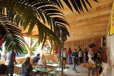 تختخواب و صبحانه Chrom Ranch Reiterhof