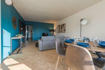 تختخواب و صبحانه Cosy Flat In Disneyland Bmyguest