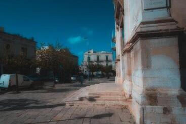 تختخواب و صبحانه Il Vicolo   Affittacamere