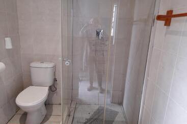 تختخواب و صبحانه Platberg Self Catering