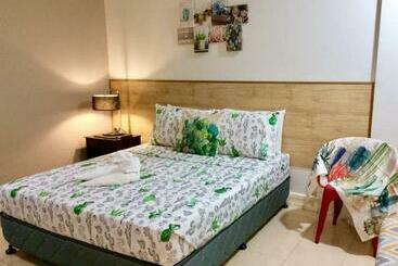 ホテル Vl Garden Suites