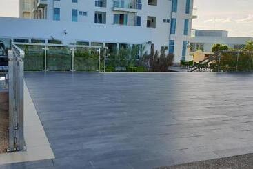 Mactan Newtown Condo With Garden And Ocean View 8newtown Blvd
