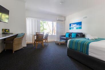 Sonia S At Ramada Resort Free Wifi & Netflix