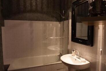 تختخواب و صبحانه Le Clos Des Bories