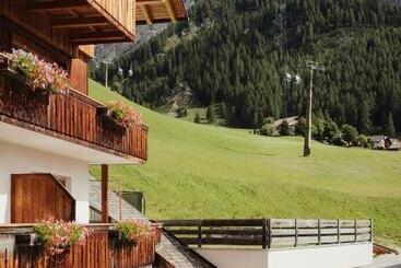 Residence Costa Burjada