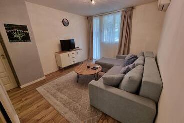 Birchwood Place