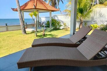 Coco Blu Villa