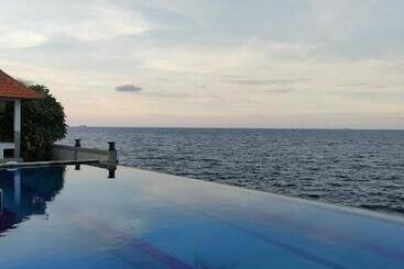 Coco Blu Villa
