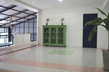 هتل Lamoon Boutique