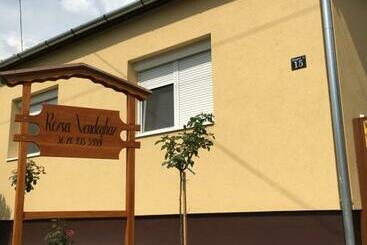펜션 Rózsa Vendégház