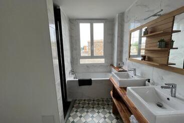 Coeur De Ville , 70m2 , 2 Chambres