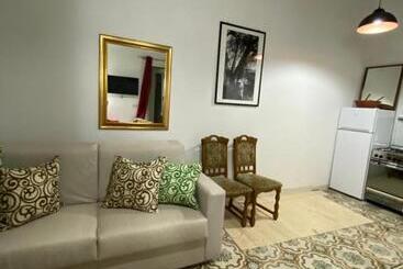 Studio 18