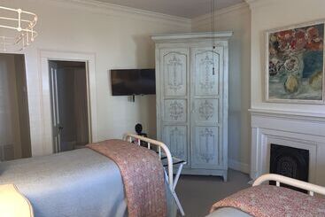 Terrell House Bed And Breakfast