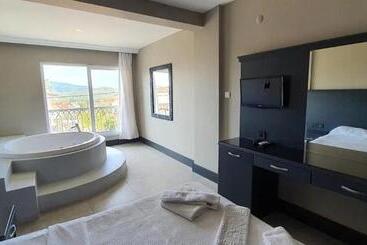 ölüdeniz Golden Life Resort Otel