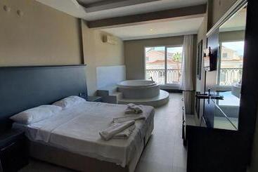 ölüdeniz Golden Life Resort Otel