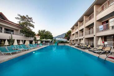 ölüdeniz Golden Life Resort Otel