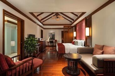 هتل Anantara Xishuangbanna Resort