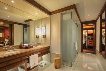 هتل Anantara Xishuangbanna Resort