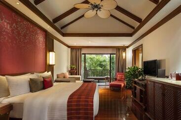 هتل Anantara Xishuangbanna Resort