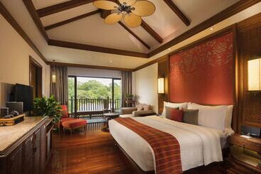 هتل Anantara Xishuangbanna Resort