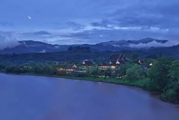 هتل Anantara Xishuangbanna Resort