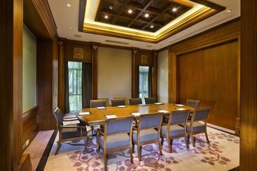 هتل Anantara Xishuangbanna Resort