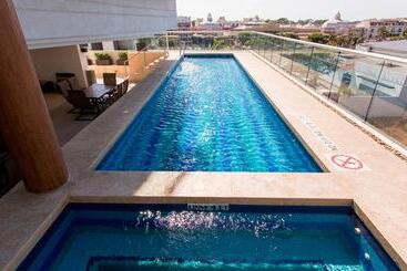 هتل Holiday Inn Express Puerto Vallarta, An Ihg