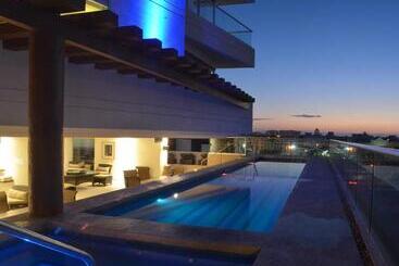 هتل Holiday Inn Express Puerto Vallarta, An Ihg
