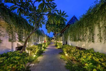 هتل Lembongan Beach Club & Resort