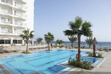 هتل Royal Star Beach Resort