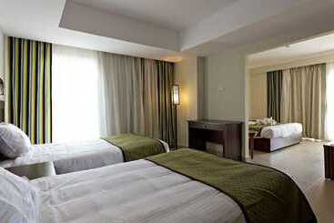 هتل Royal Star Beach Resort