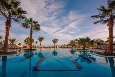 هتل Royal Star Beach Resort