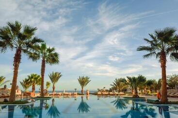 هتل Royal Star Beach Resort