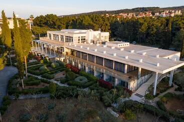هتل Velaris Resort - Amor, Villa Vela Luka, Pavilions