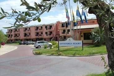 هتل Villaggio Santandrea Resort