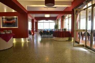 هتل Villaggio Santandrea Resort