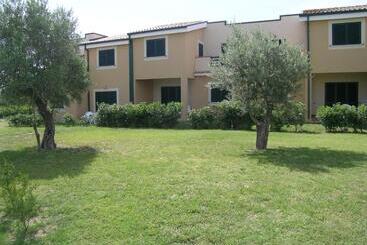 هتل Villaggio Santandrea Resort