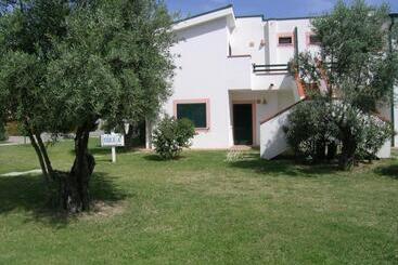 هتل Villaggio Santandrea Resort