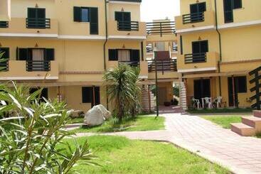 هتل Villaggio Santandrea Resort