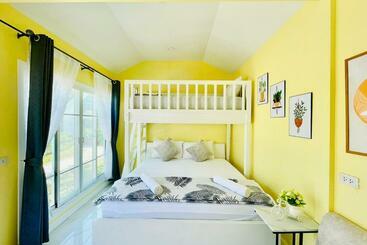 هاستل Thirty Tree Garden House