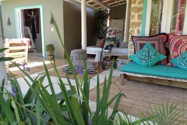 تختخواب و صبحانه Casa Das Arvores