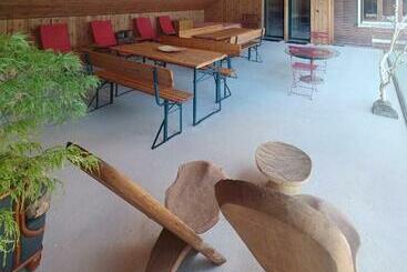 تختخواب و صبحانه Chalet Les Cols Chambres Avec Terrasse & Jardin Proche De La Nouvelle Gare